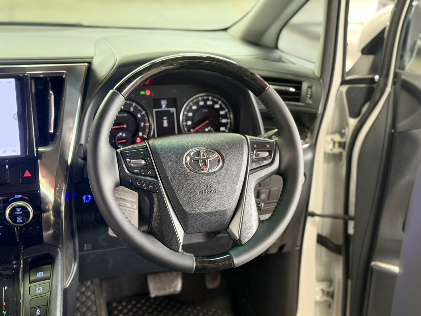 TOYOTA VELLFIRE 2.5 Z-G EDITION 2017