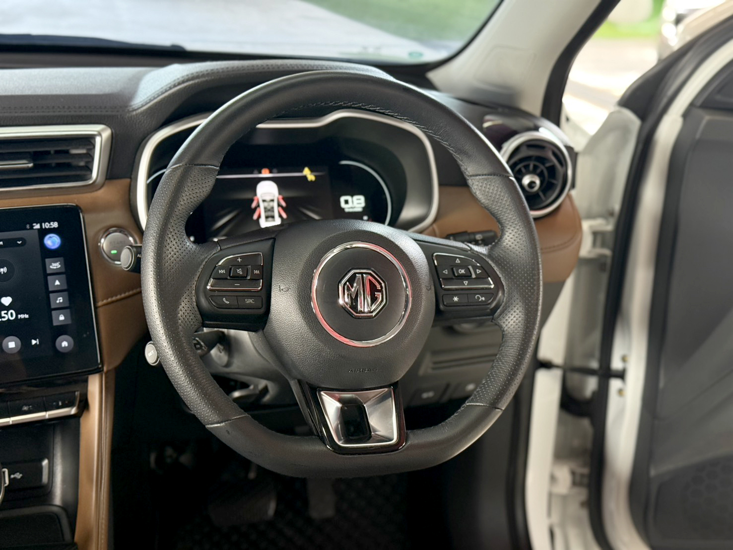 MG ZS 1.5 X+ SUNROOF 2022