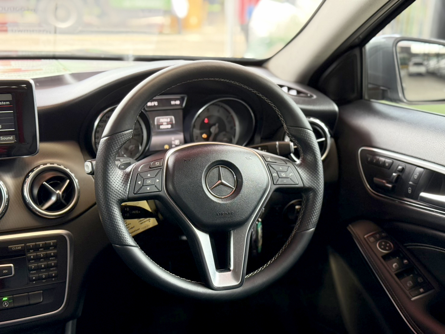 Mercedes-benz GLA200 1.6 Urban 2016