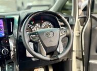 TOYOTA ALPHARD 2.5 HYBRID 2018