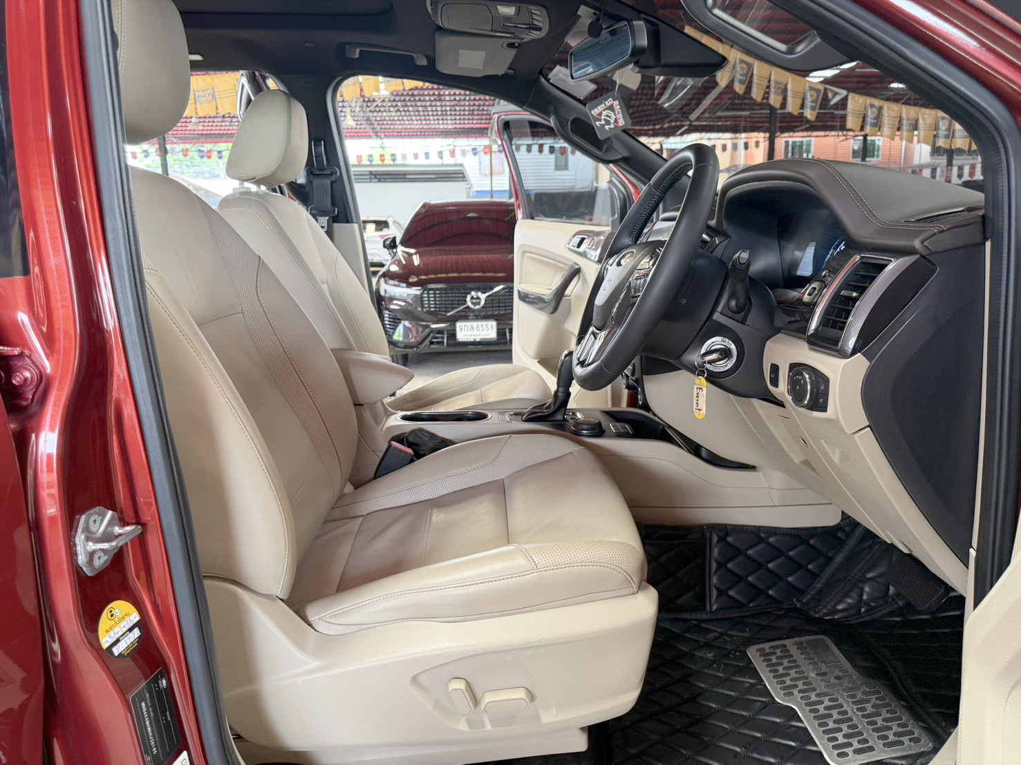 EVEREST 3.2 Titanium+ 4WD 2018