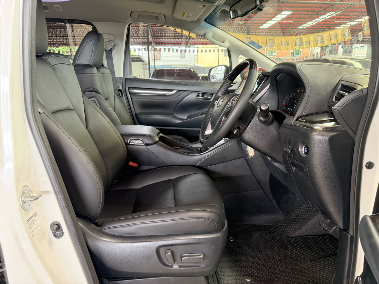 TOYOTA VELLFIRE 2.5 Z-G EDITION 2016