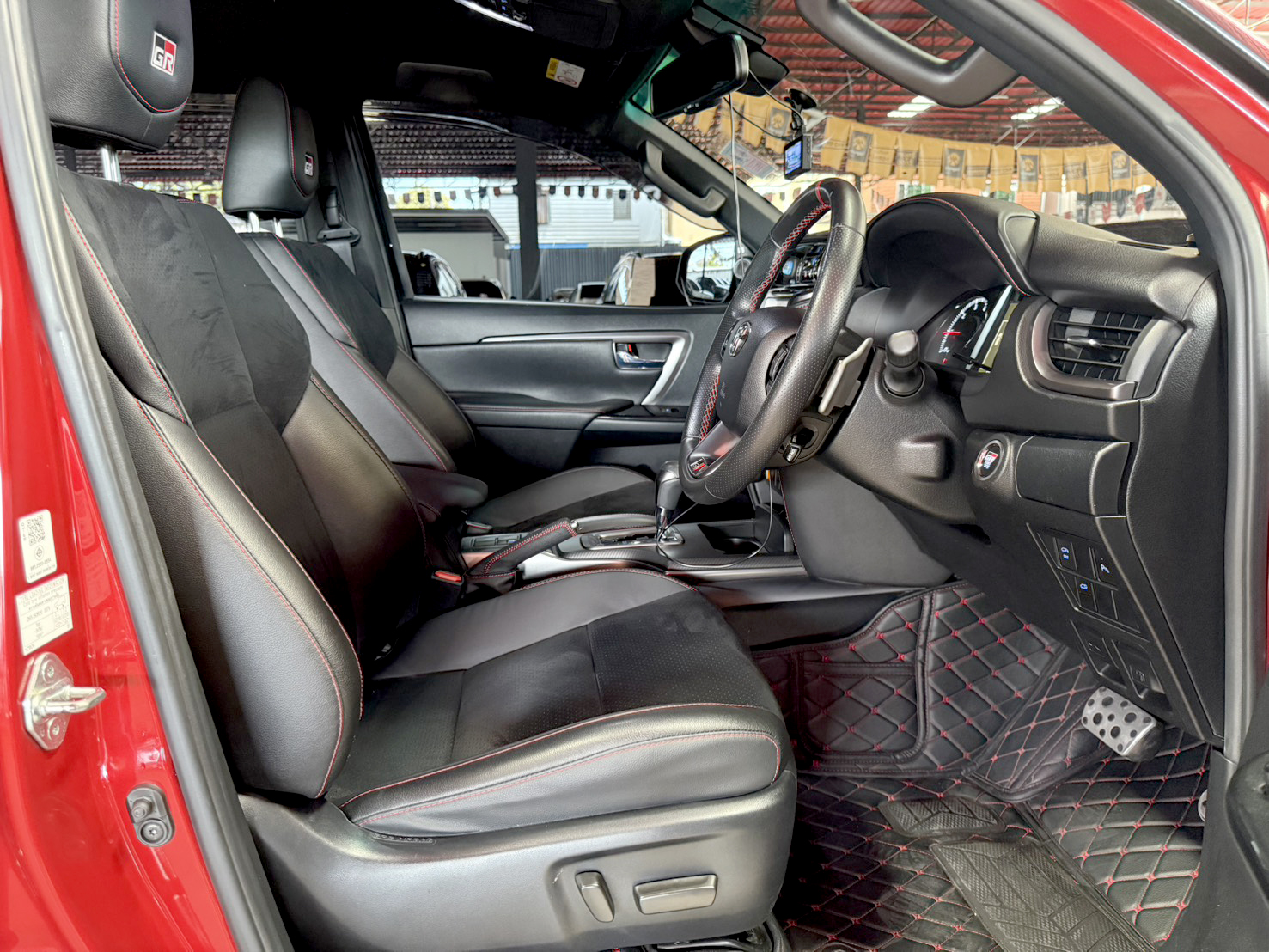 TOYOTA FORTUNER 2.8 GR SPORT 4WD 2022