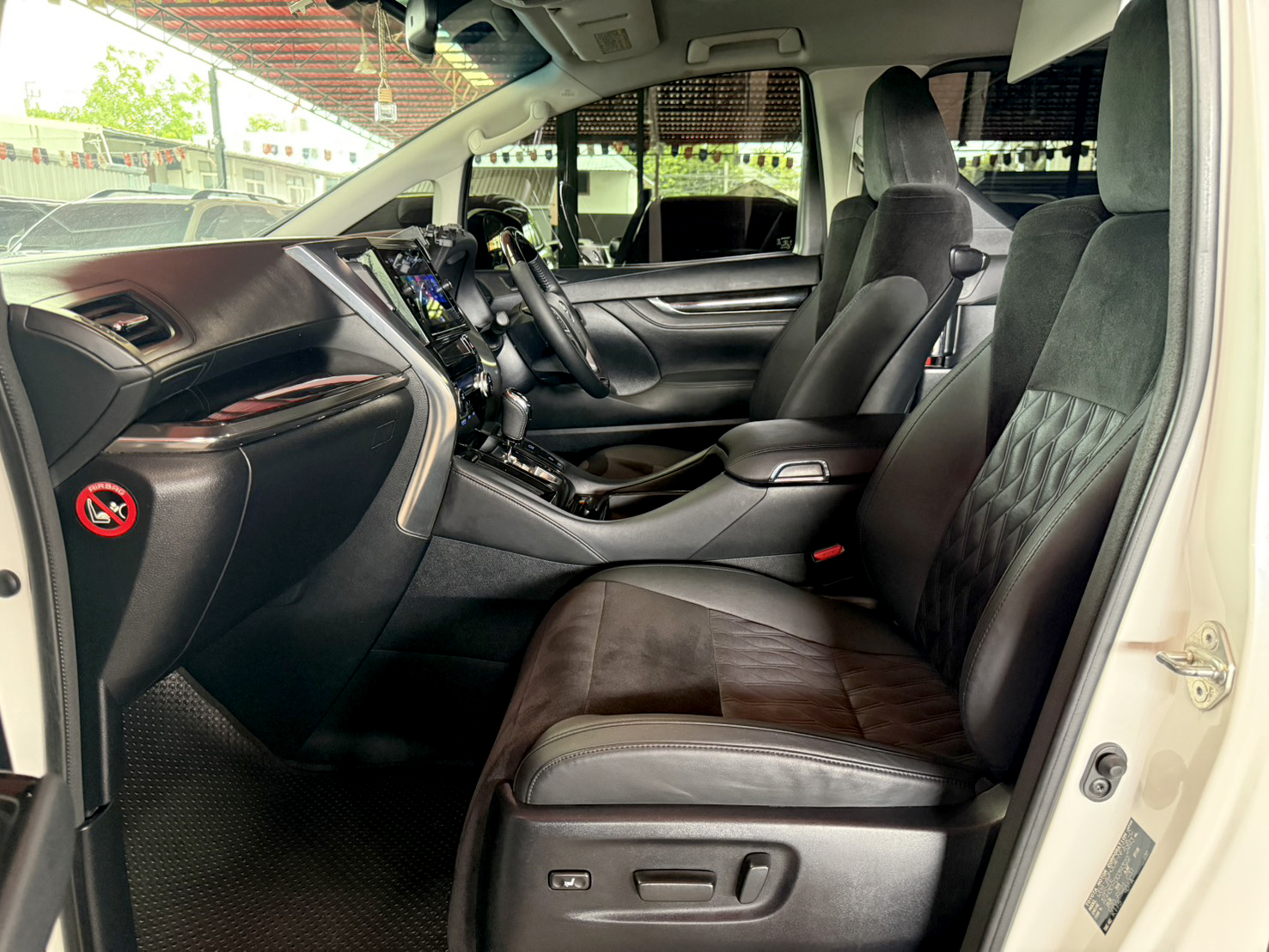 TOYOTA VELLFIRE 2.5 Z-G EDITION 2015