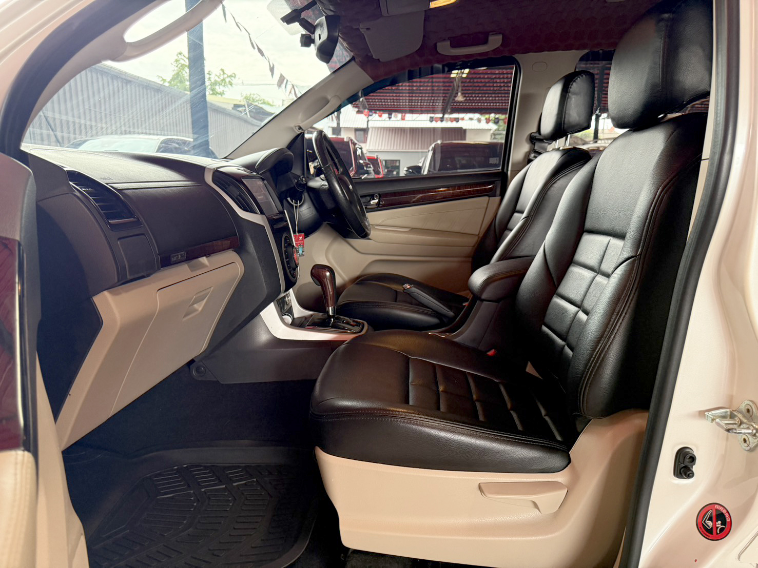ISUZU MU-X 1.9 DVD Navi DA 2017