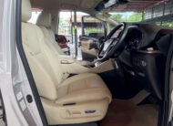 TOYOTA ALPHARD 2.5 HYBRID E-FOUR 2021