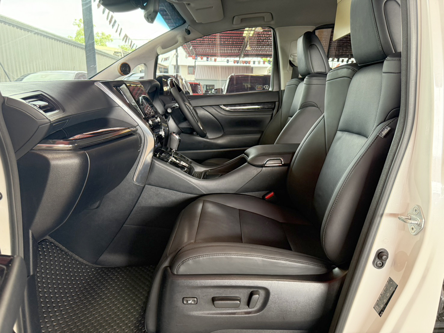 TOYOTA ALPHARD 2.5 SC PACKAGE 2021