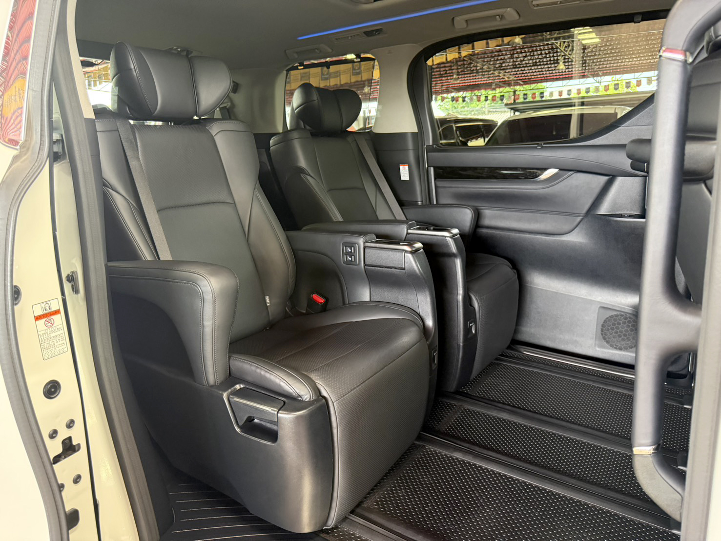TOYOTA VELLFIRE 2.5 ZR-G HYBRID 2016