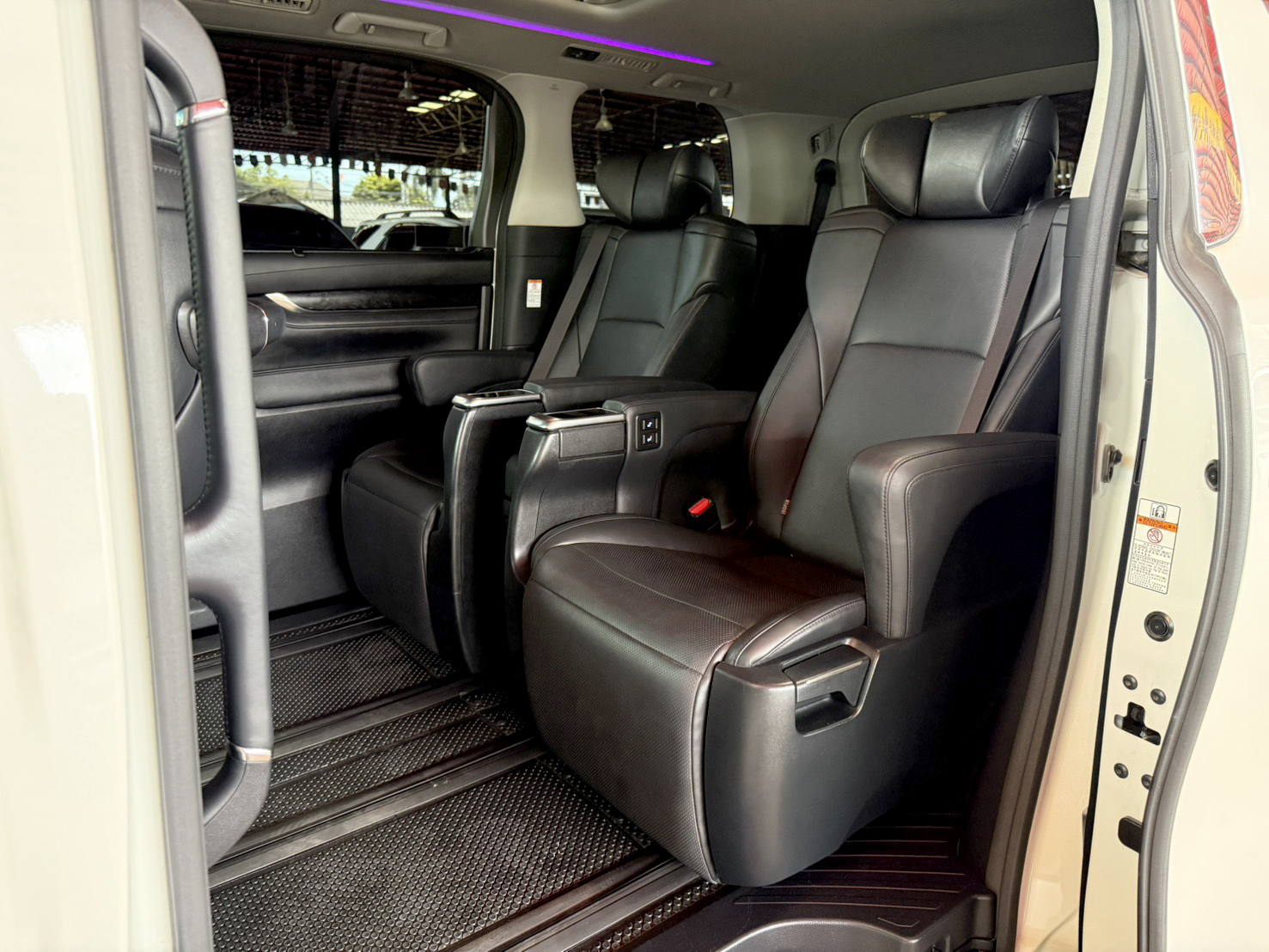 TOYOTA ALPHARD 2.5 SRC PACKAGE HYBRID 2022