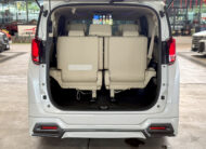 TOYOTA ALPHARD 2.5 HYBRID 2016