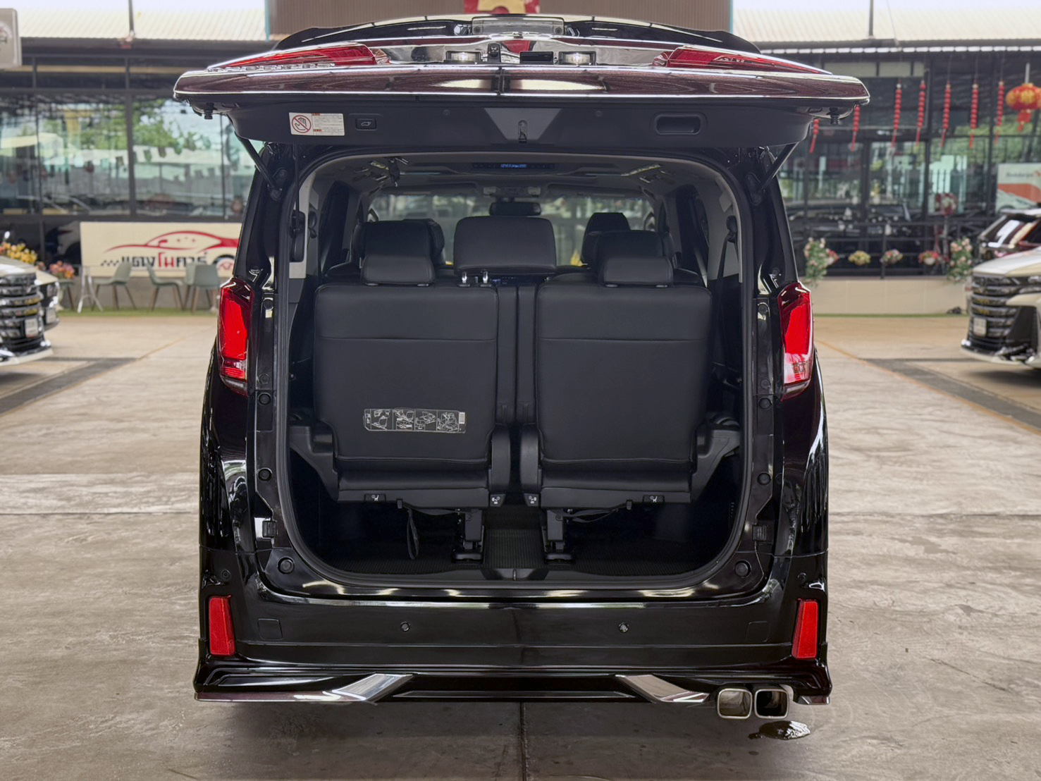 TOYOTA ALPHARD 2.5 SC PACKAGE 2017