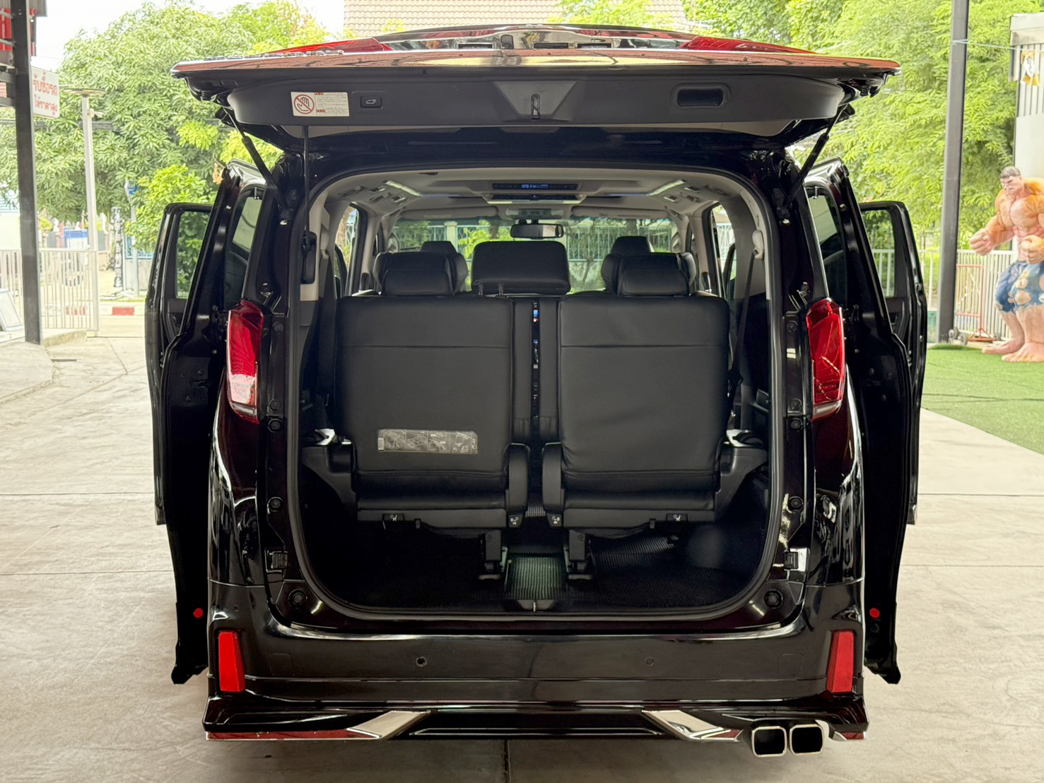 TOYOTA ALPHARD 2.5 SC PACKAGE 2016