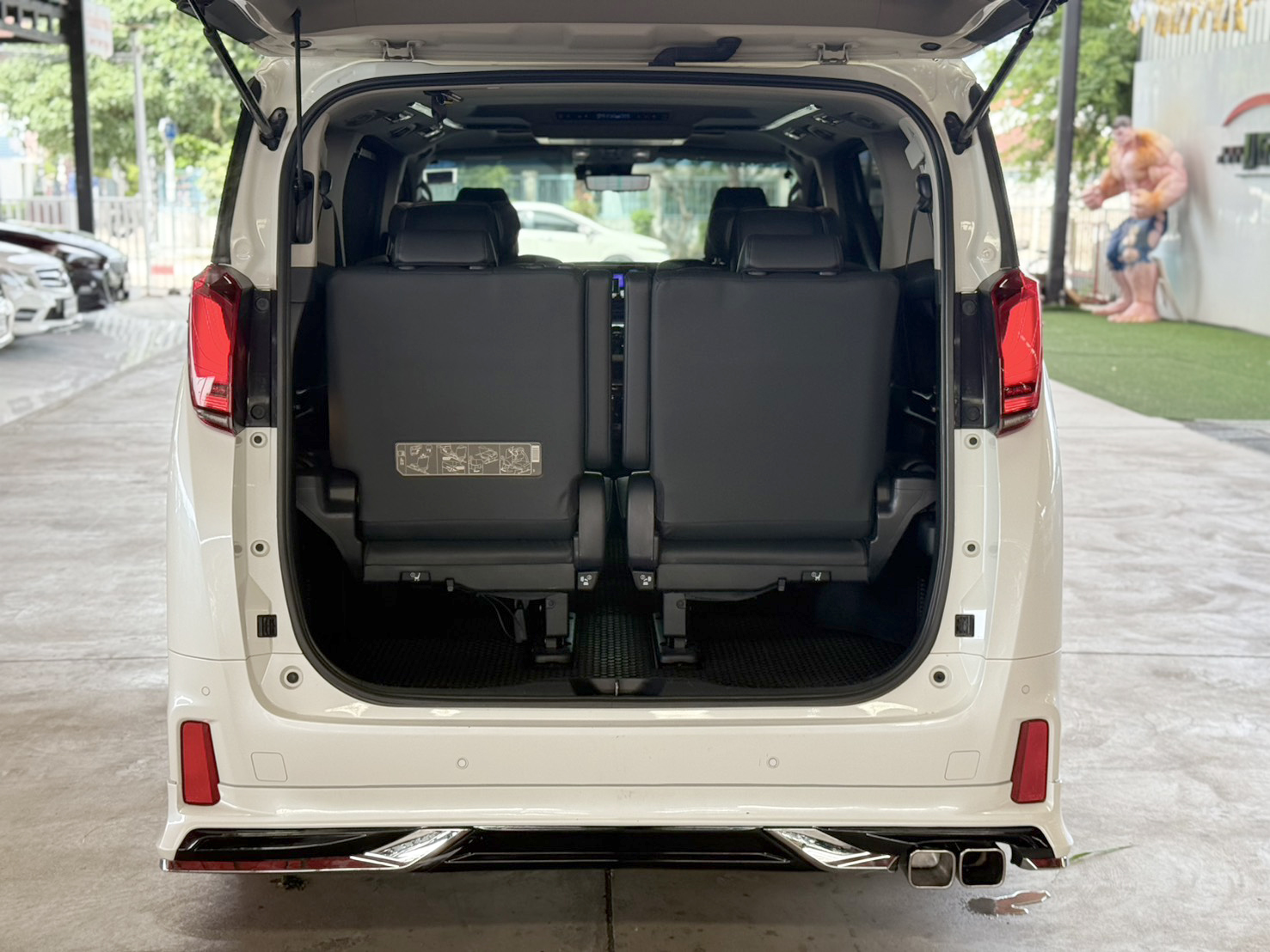 TOYOTA ALPHARD 2.5 SC PACKAGE 2021