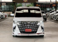 TOYOTA ALPHARD 2.5 HYBRID 2017