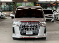 TOYOTA ALPHARD 2.5 HYBRID E-FOUR 2021