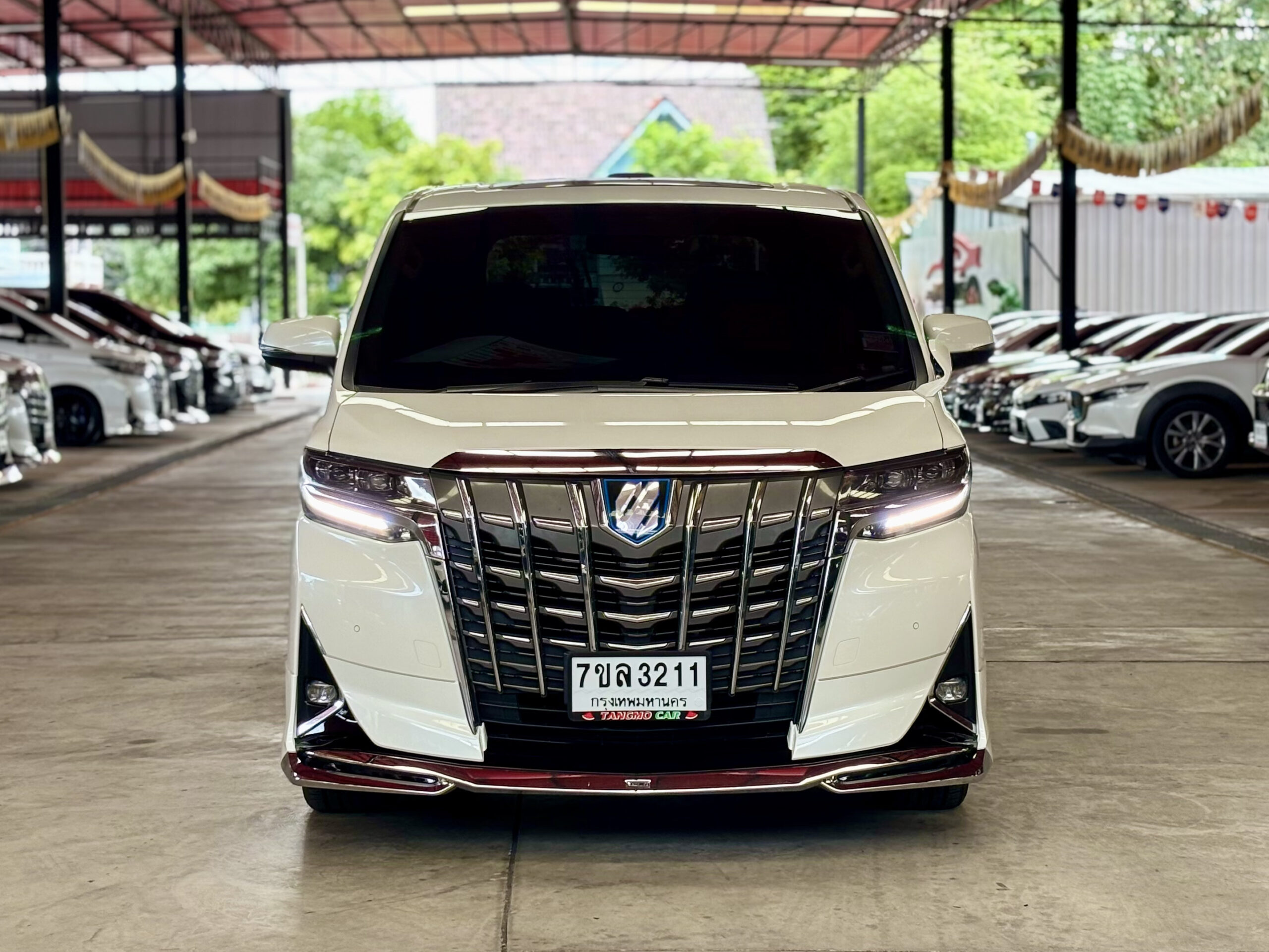TOYOTA  ALPHARD 2.5 X HYBRID 2017