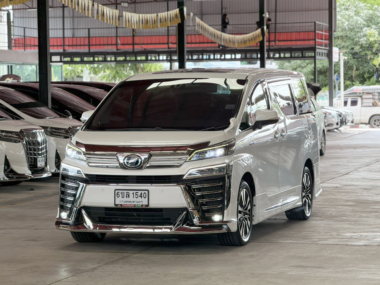 TOYOTA VELLFIRE 2.5 ZR-G HYBRID 2016