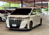 TOYOTA  ALPHARD 2.5 X HYBRID 2017