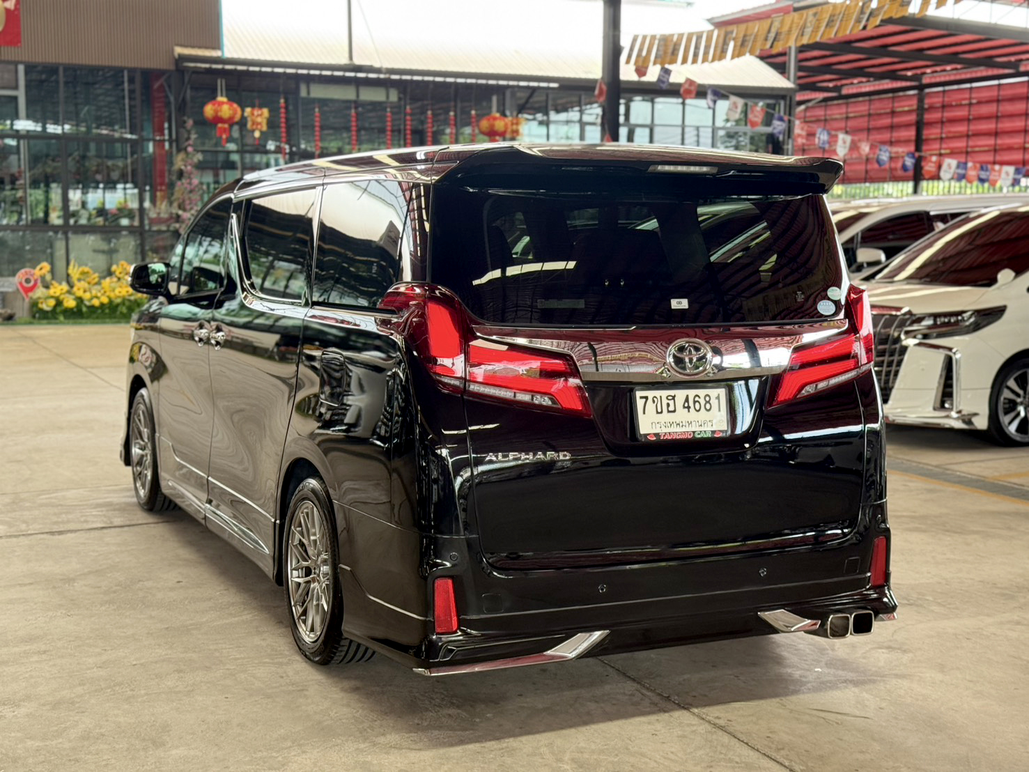 TOYOTA ALPHARD 2.5 SC PACKAGE 2017