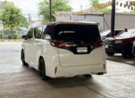 TOYOTA ALPHARD 2.5 HYBRID 2017
