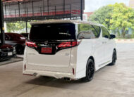 TOYOTA ALPHARD 2.5 HYBRID 2017