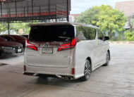 TOYOTA ALPHARD 2.5 HYBRID E-FOUR 2021