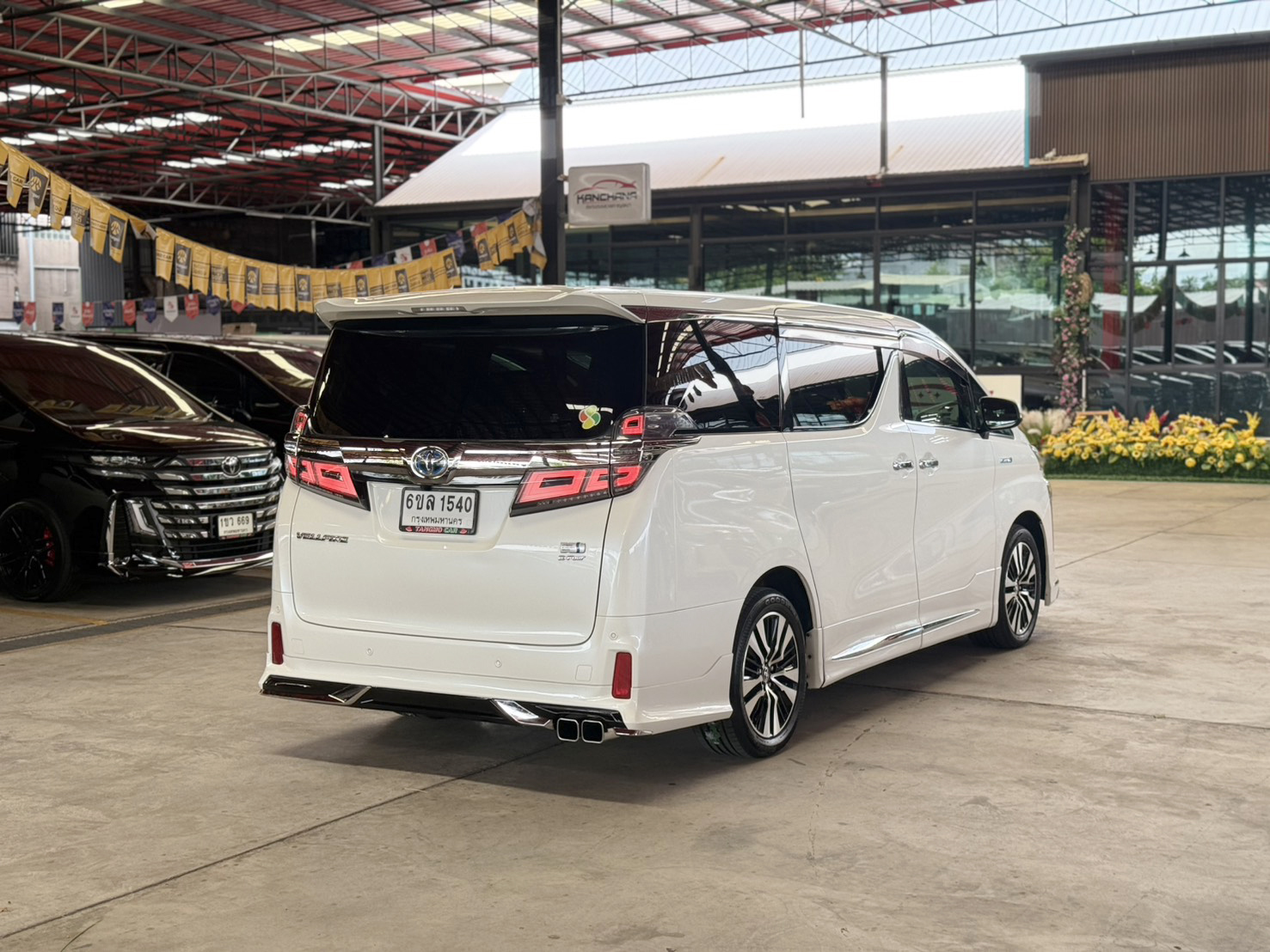 TOYOTA VELLFIRE 2.5 ZR-G HYBRID 2016