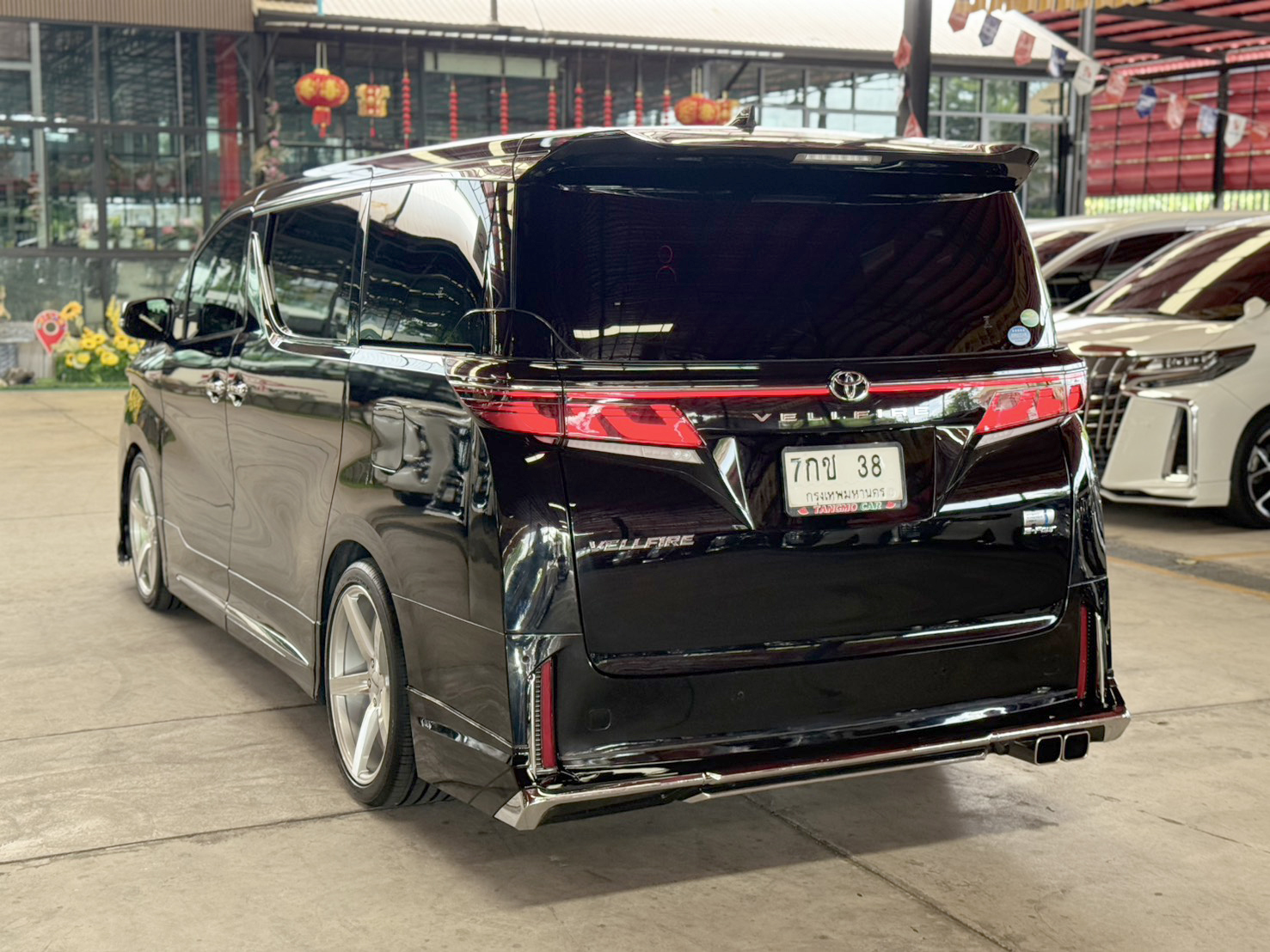 TOYOTA VELLFIRE 2.5 HYBRID E-FOUR 2021