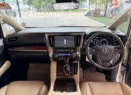 TOYOTA ALPHARD 2.5 HYBRID E-FOUR 2021