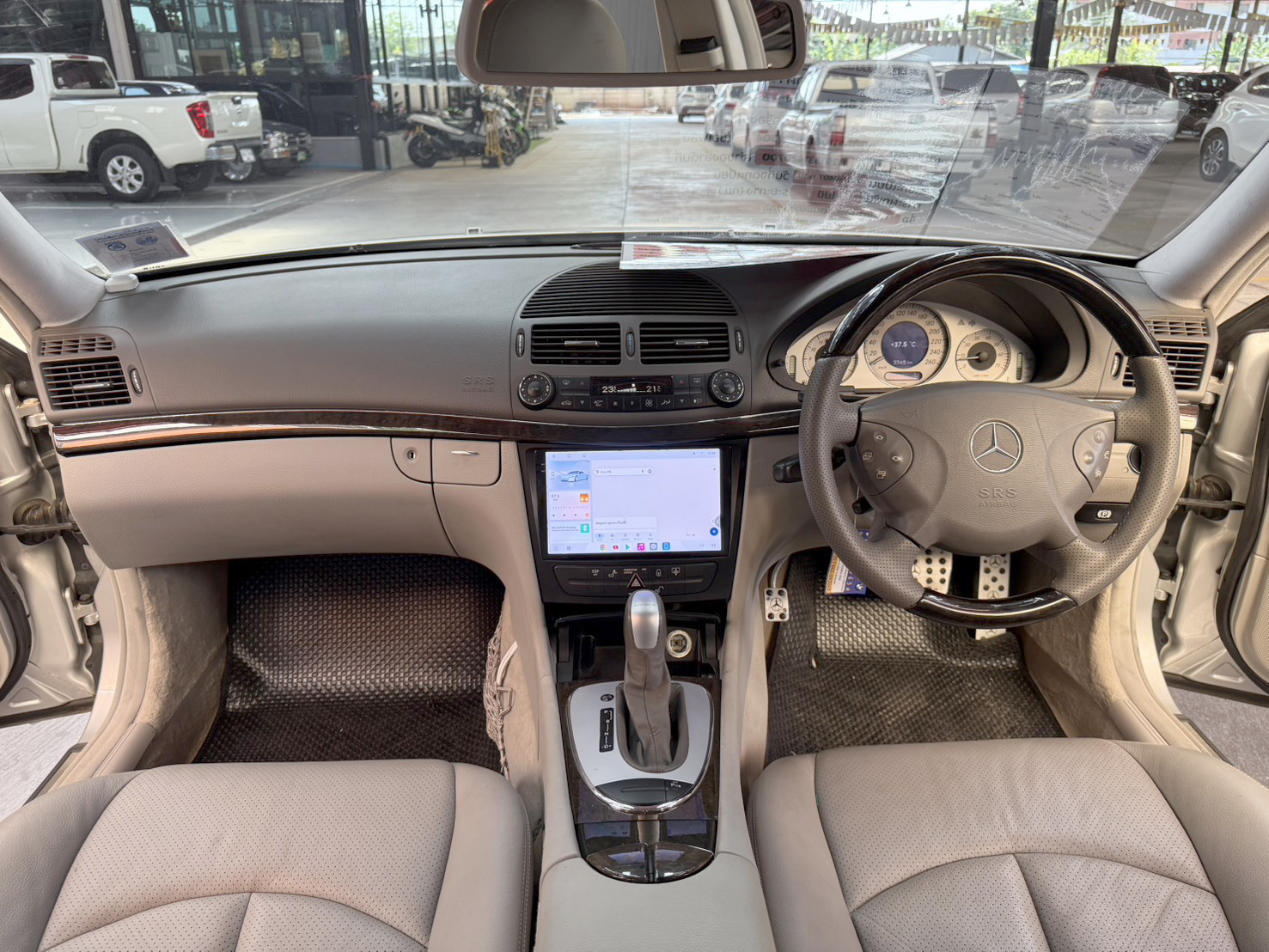 ฺBENZ E240 (W211) 2.6 Avantgarde 2003