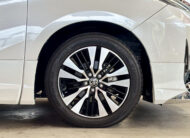 TOYOTA  ALPHARD 2.5 X HYBRID 2017