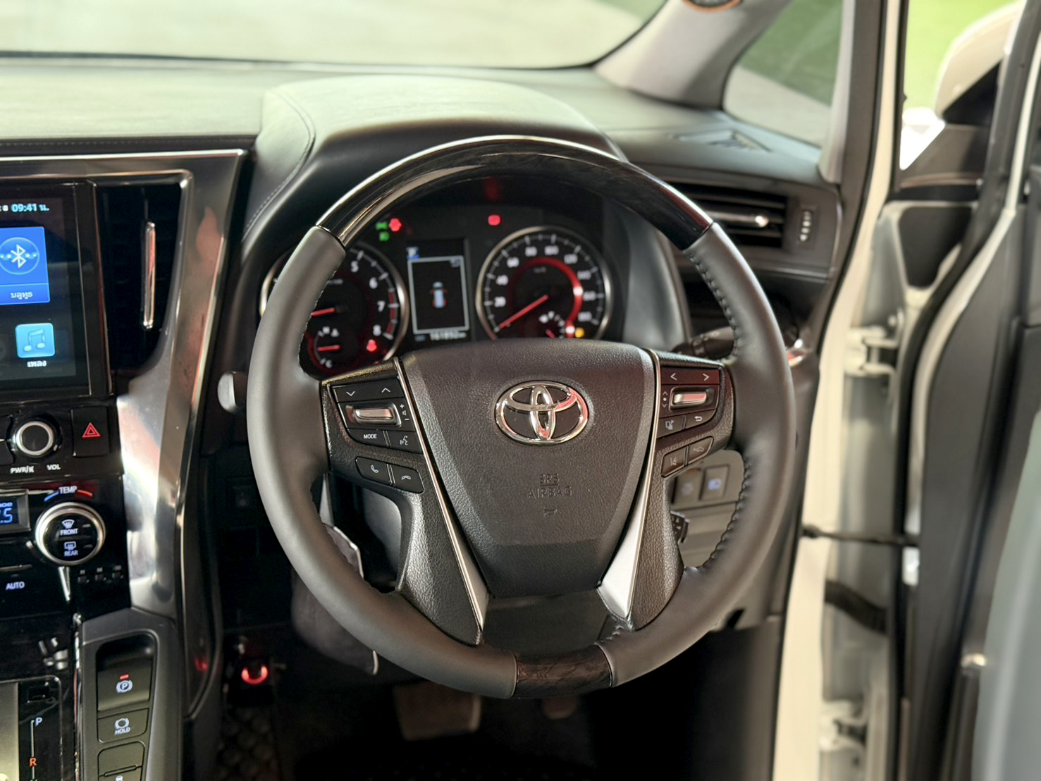 TOYOTA ALPHARD 2.5 SC PACKAGE 2021