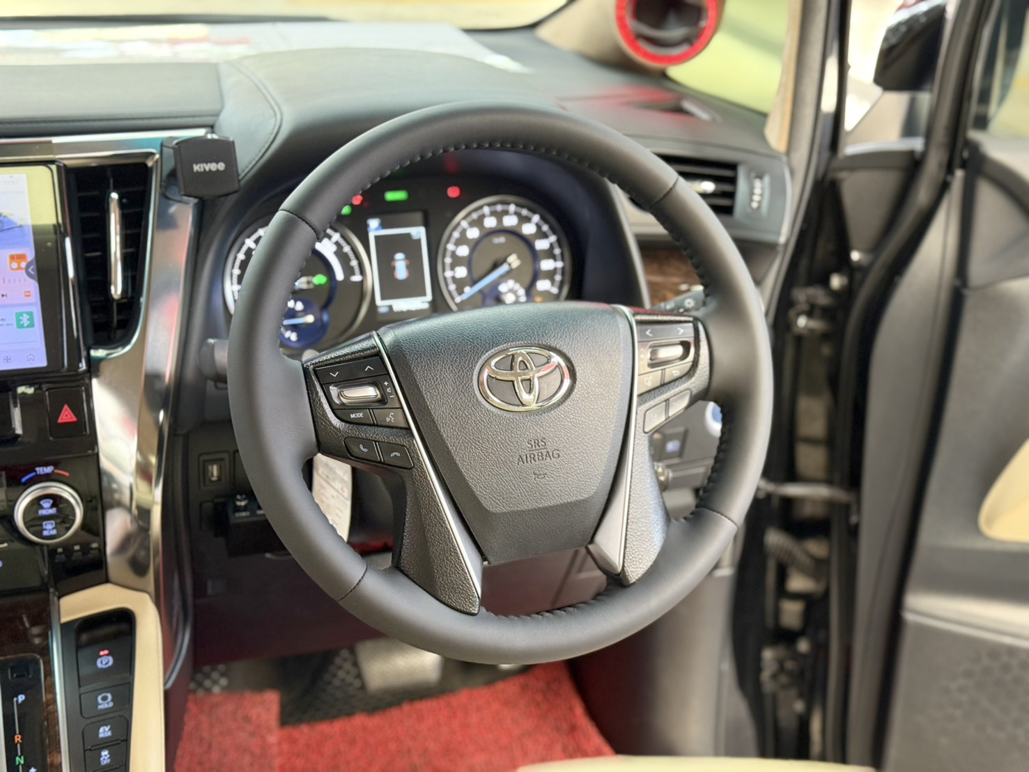 TOYOTA VELLFIRE 2.5 HYBRID E-FOUR 2021