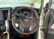 TOYOTA ALPHARD 2.5 HYBRID 2017