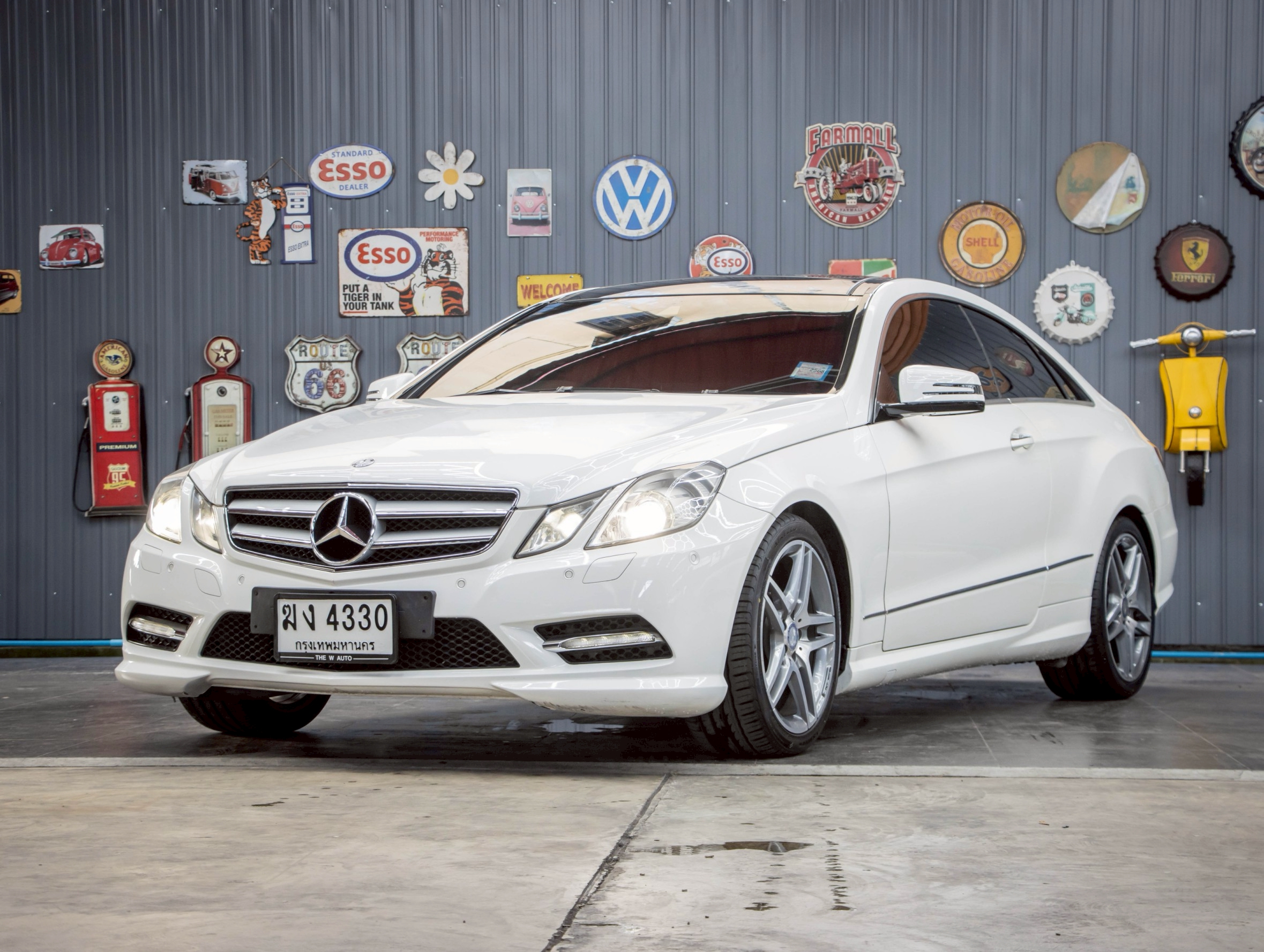 BENZ E200 1.8 CGI COUPE 2013