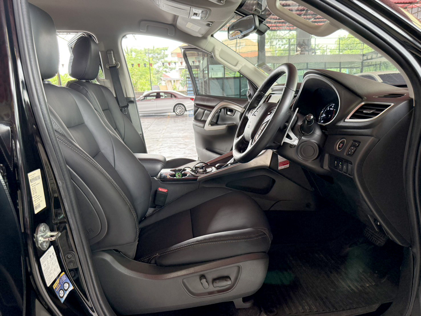 MITSUBISHI PAJERO SPORT 2.4 GT Premium 4WD 2016