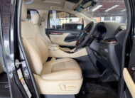 TOYOTA ALPHARD 2.5 HYBRID 2015