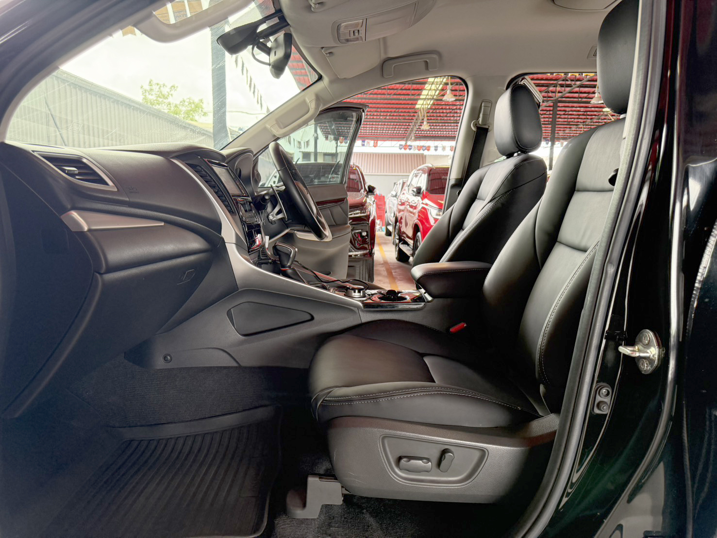 MITSUBISHI PAJERO SPORT 2.4 GT Premium 4WD 2016