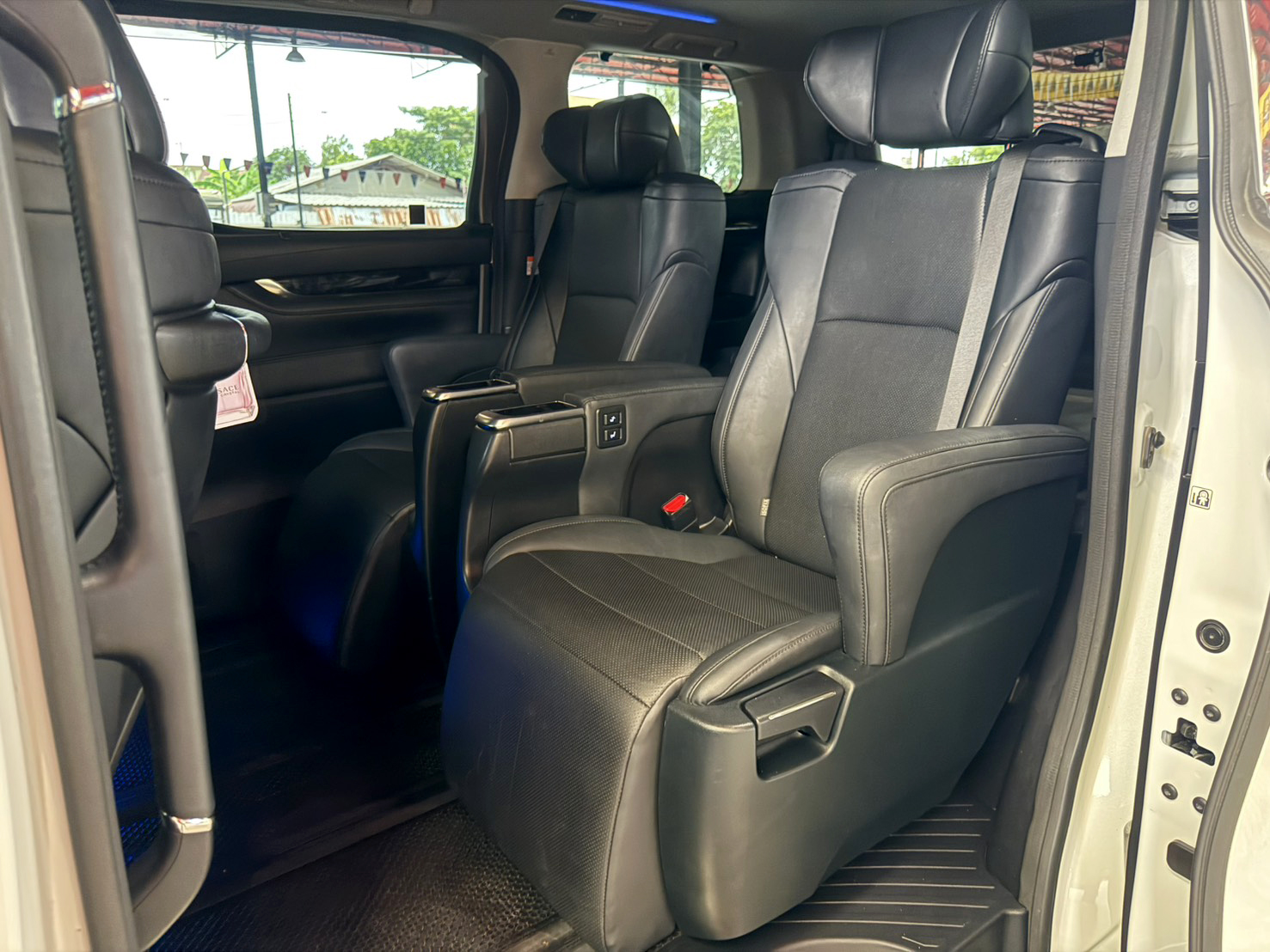 TOYOTA ALPHARD 2.5 SRC PACKAGE HYBRID 2024