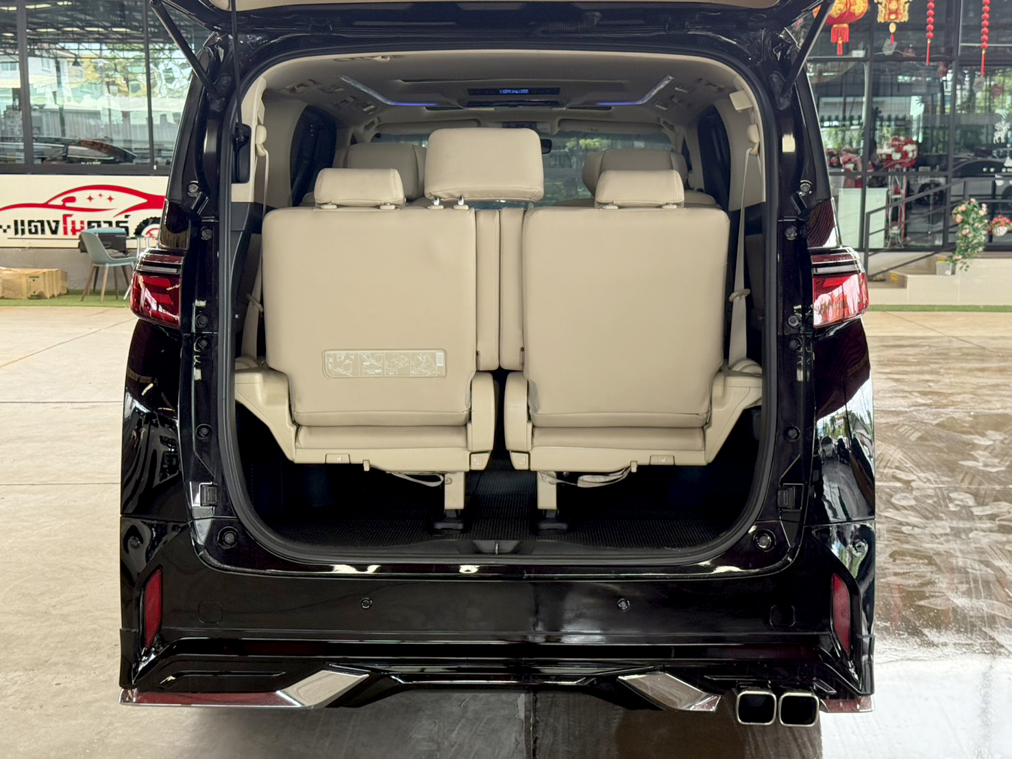 TOYOTA ALPHARD 2.5 HYBRID 2015