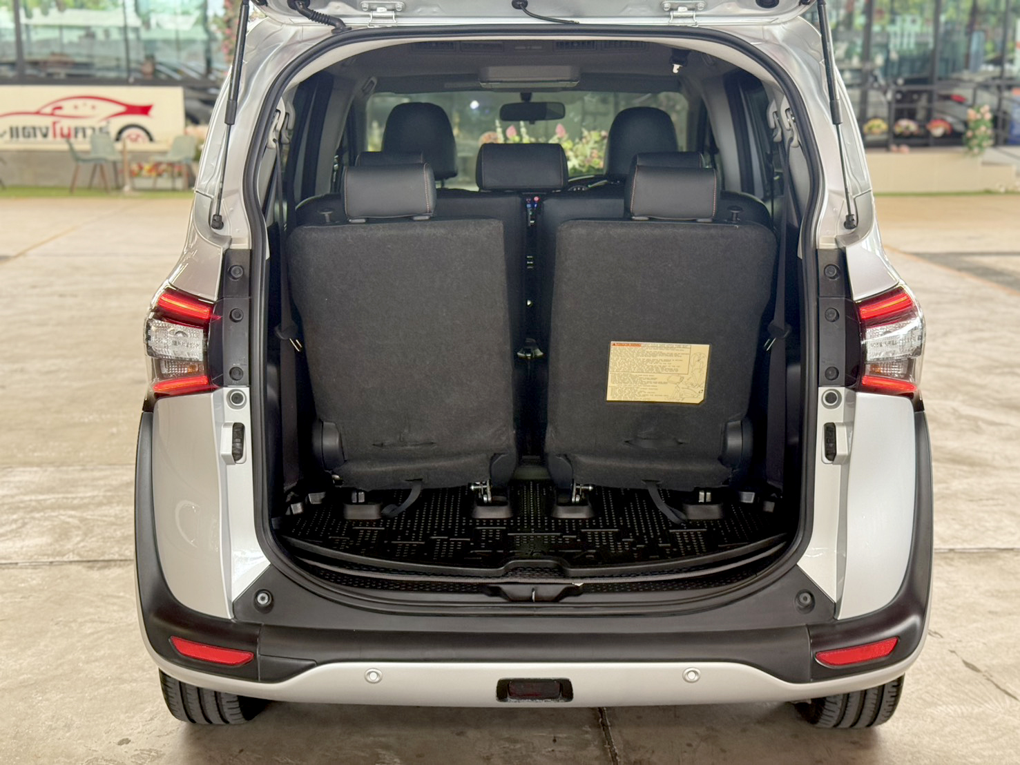 TOYOTA SIENTA 1.5 V 2018