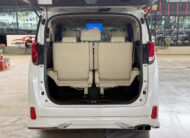 TOYOTA ALPHARD 2.5 HYBRID E-FOUR 2018