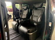 TOYOTA ALPHARD 2.5 HYBRID E-FOUR 2022