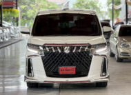 TOYOTA ALPHARD 2.5 HYBRID E-FOUR 2018