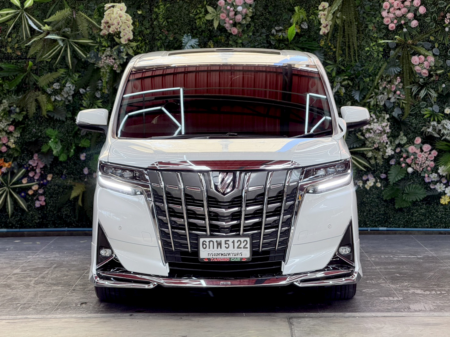 TOYOTA ALPHARD 2.5 SC PACKAGE 2017