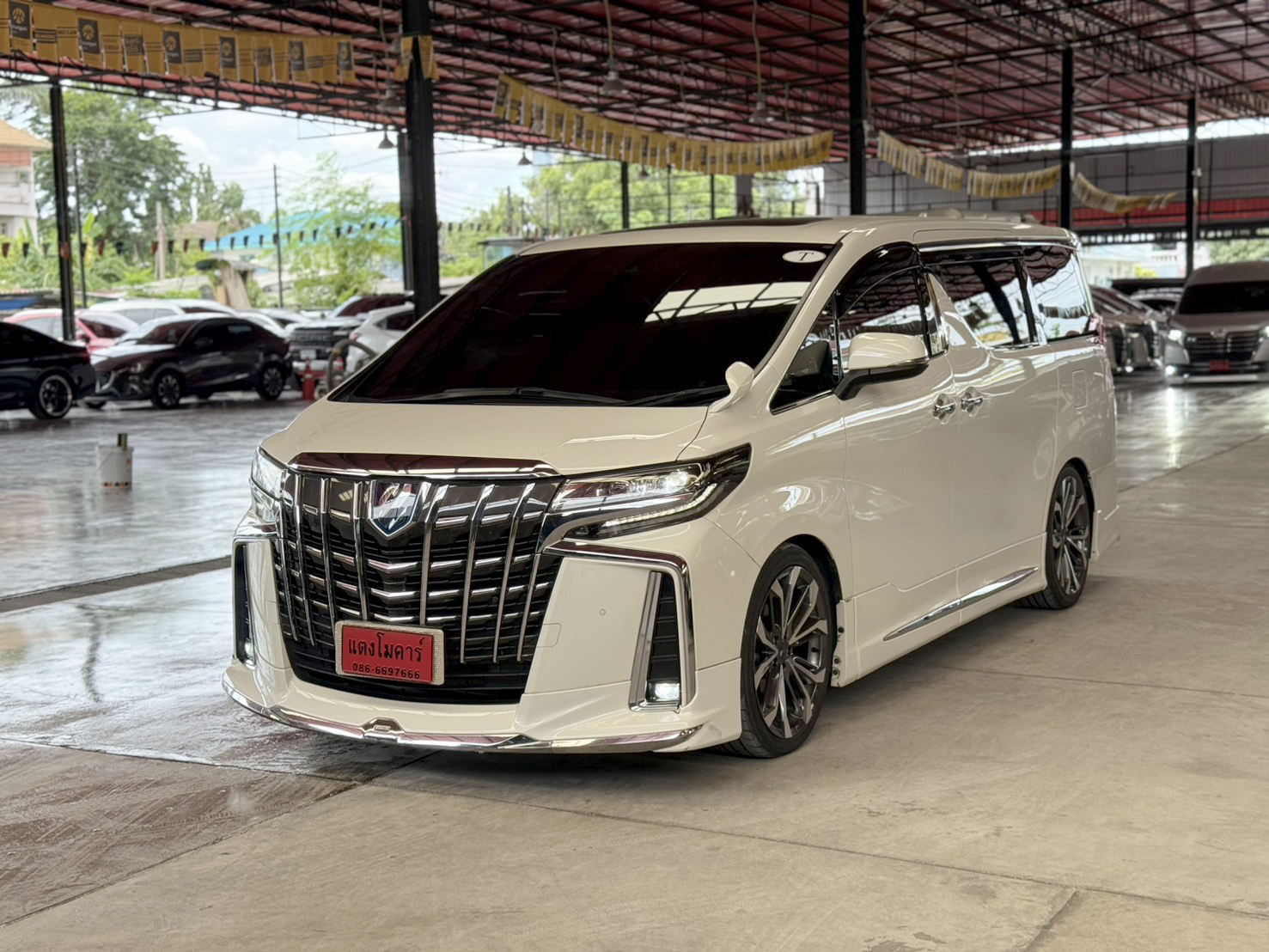 TOYOTA ALPHARD 2.5 SRC PACKAGE HYBRID 2024