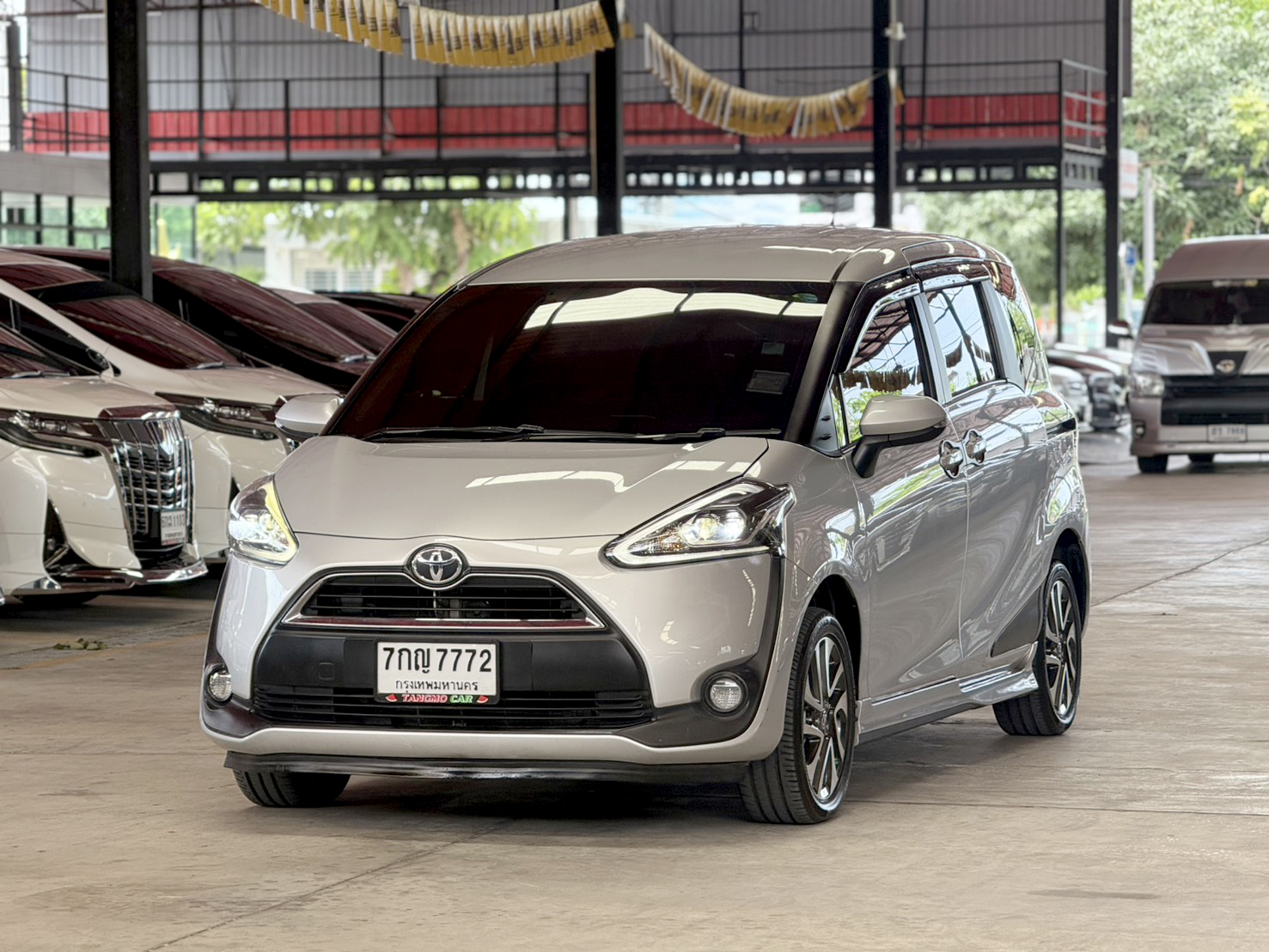 TOYOTA SIENTA 1.5 V 2018