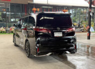TOYOTA ALPHARD 2.5 HYBRID 2015