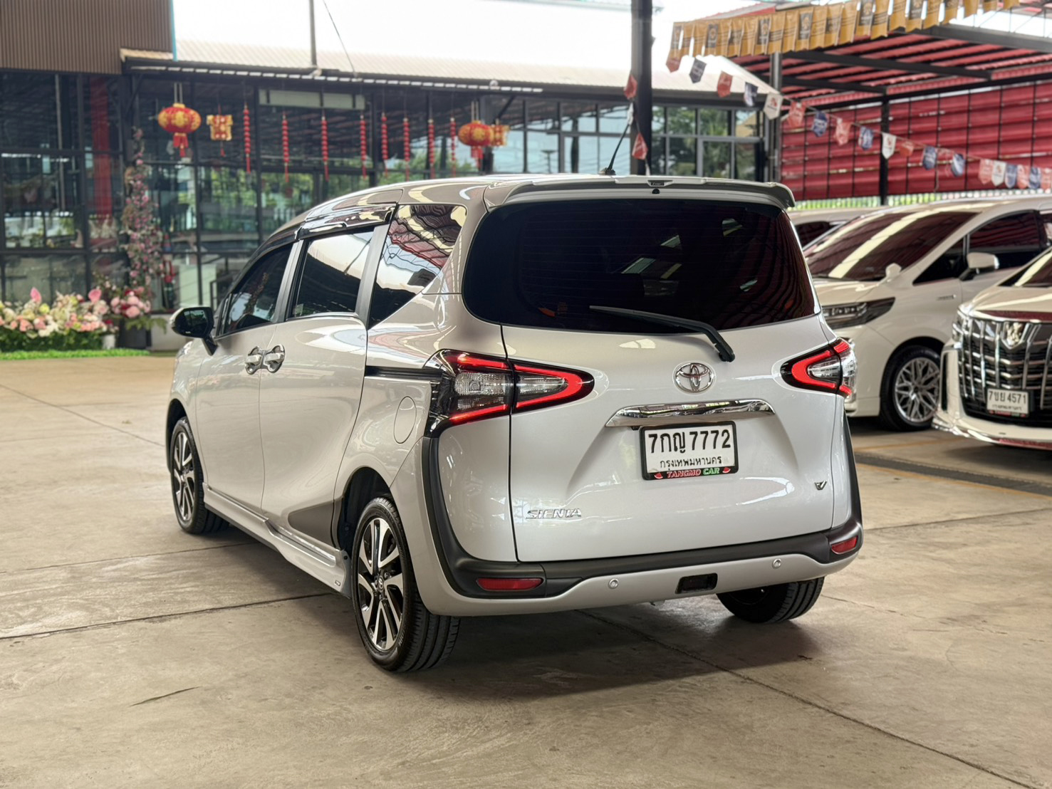 TOYOTA SIENTA 1.5 V 2018