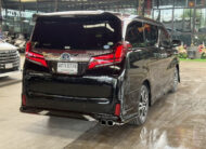 TOYOTA ALPHARD 2.5 HYBRID 2015